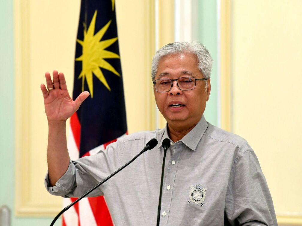 Government to allow international students to return to Malaysia